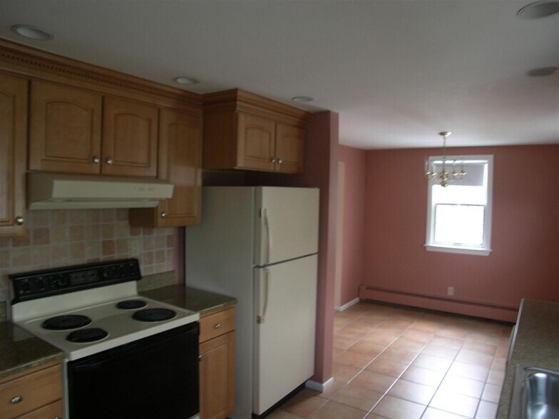 Building Photo - 88 North St