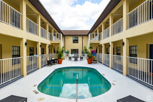 Pool - Palms at Marine