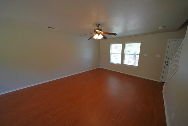 Building Photo - 2 Story Home Available in Cibolo! Realtor commission: $500