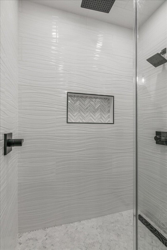 Building Photo - 4615 Barton Ln