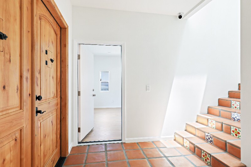 Building Photo - 5232 W 20th St