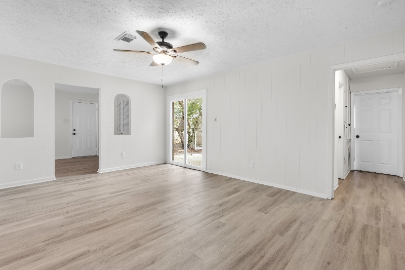 Building Photo - 5019 Brisbane Dr