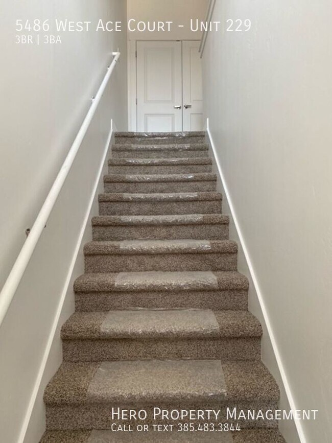 Building Photo - 5486 Ace Ct
