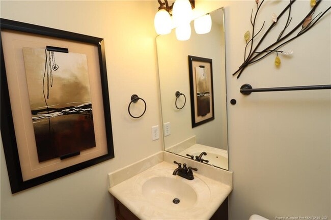 Building Photo - 7124 Blue Juniper Ct