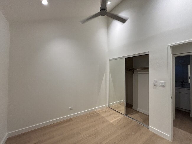 Building Photo - 500 Kawaihae St