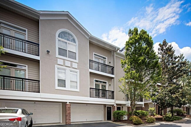 Building Photo - 4248 River Green Dr NW