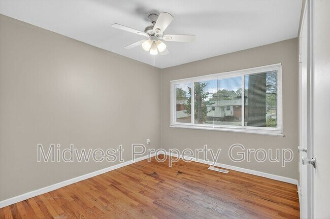 Building Photo - 4 Saratoga Ct