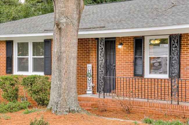 Building Photo - 4 Bed/2 Bath home in Columbia County