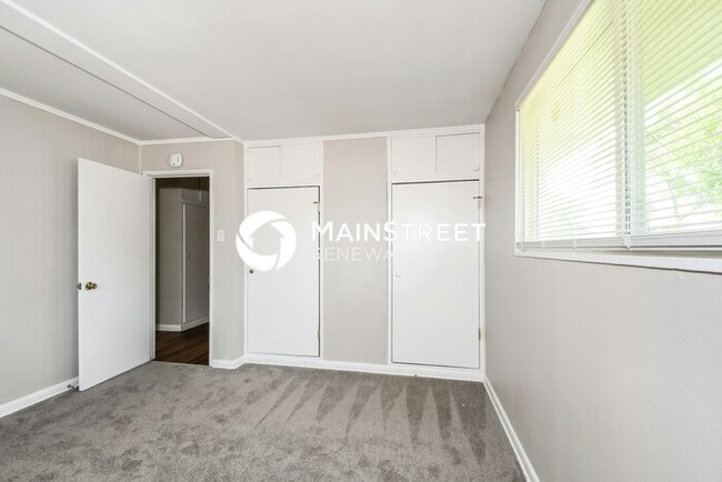 Building Photo - 9839 Monarch Dr