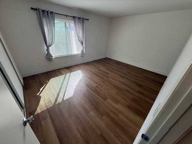 Building Photo - Paradise Manor Condo for lease