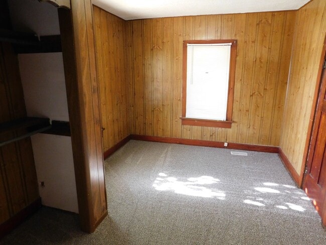 Building Photo - 625 N Taylor St