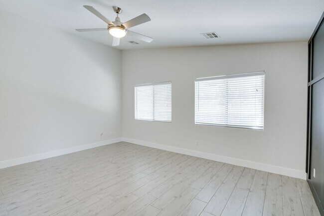 Building Photo - SINGLE STORY 4 BEDROOM IN GATED COMMUNITY