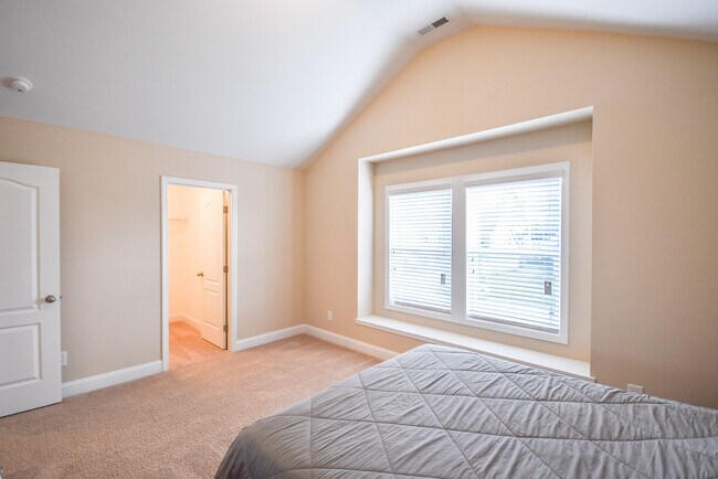 Building Photo - 67 Timber Skip Dr
