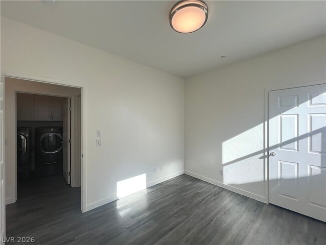 Building Photo - 1533 Franklin Ln