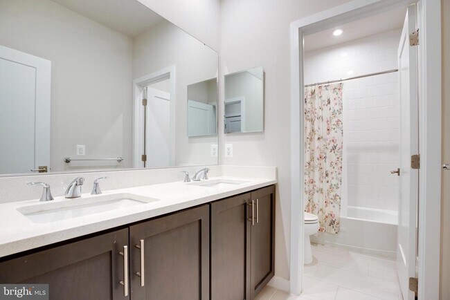 Building Photo - 14371 Beckett Glen Cir