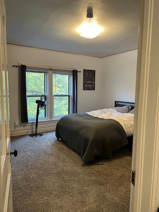 Building Photo - 515-2 Minor Ave