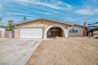 Building Photo - 3556 Ruth Dr