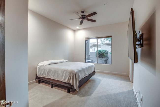 Building Photo - 9671 E Monument Dr