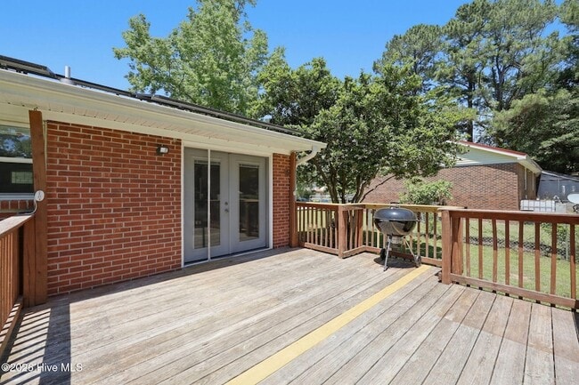 Building Photo - 109 Stillbrook Ct