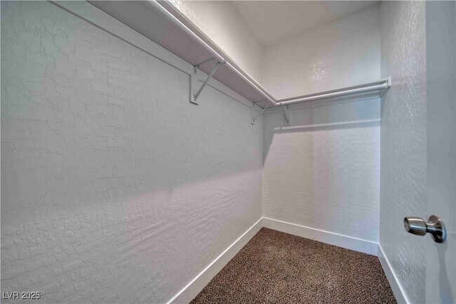 Building Photo - 610 San Lorenzo St