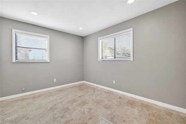 Building Photo - 1303 SW 16th Terrace