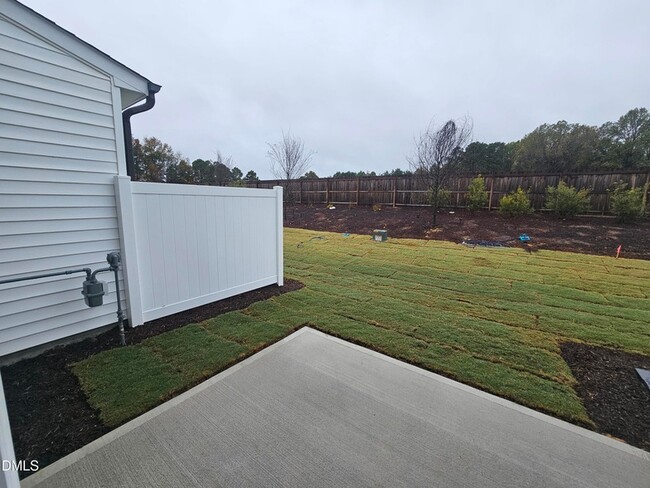 Building Photo - 48 Bloodroot St