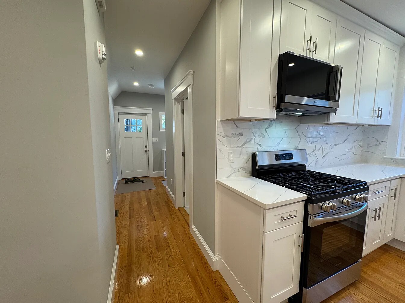 Building Photo - 86 Orchard St