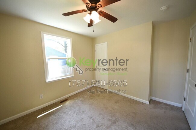 Building Photo - 3742 Atterbury St