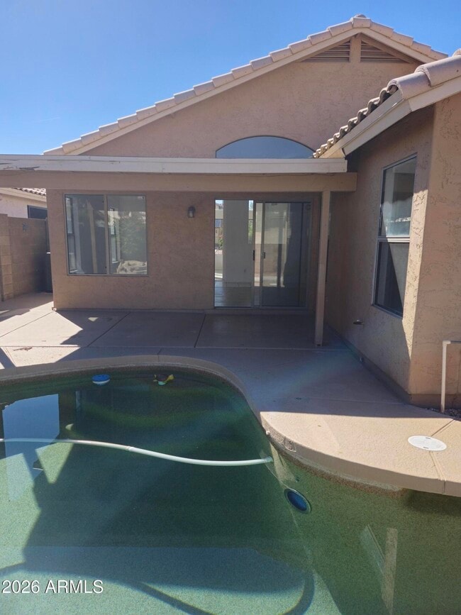 Building Photo - 8252 W Willow Ave