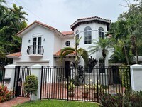 Building Photo - 4110 Pamona Ave