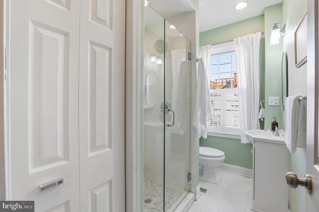 Building Photo - 1314 Webster St