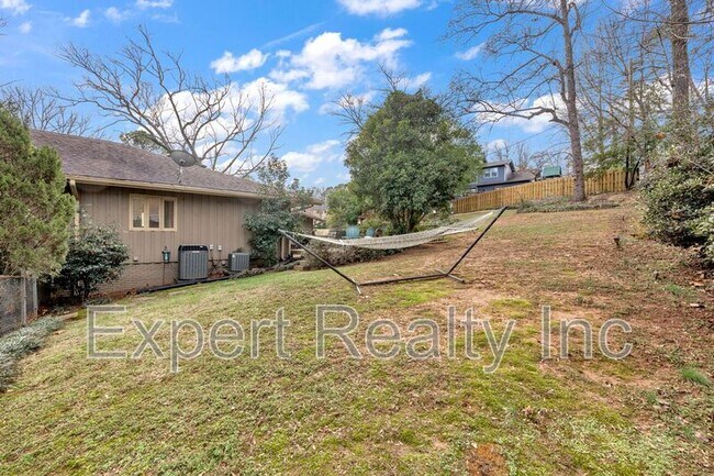 Building Photo - 373 Laredo Dr