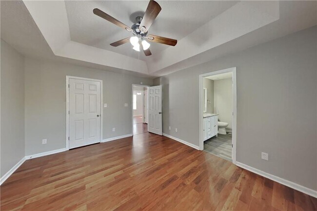 Building Photo - 1050 Augusta Woods Dr