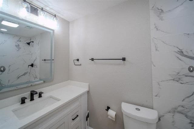 Building Photo - 2013 Aspen Ln