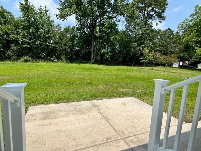 Building Photo - 103 Crescent Dr