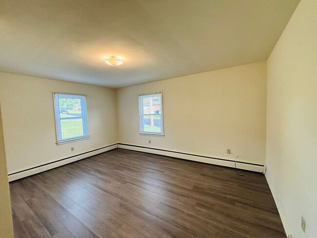 Building Photo - 315 Reynolds Ave
