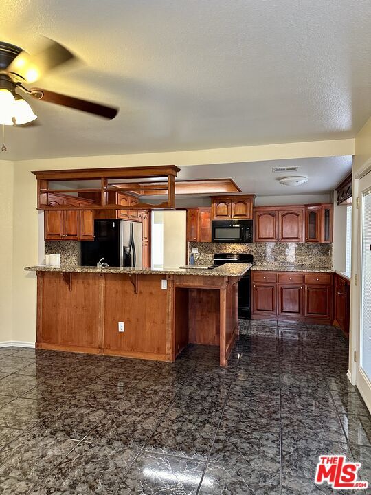 Building Photo - 3804 Southview Ct