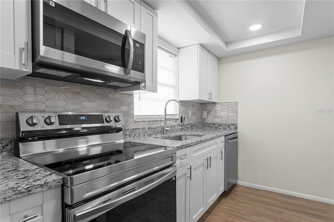 Building Photo - 13046 Leverington St