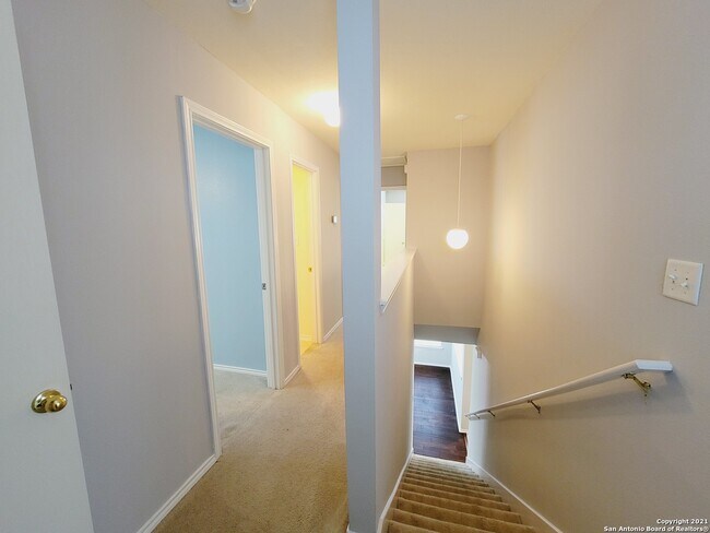 Building Photo - 8451 Chalk Hill Cove