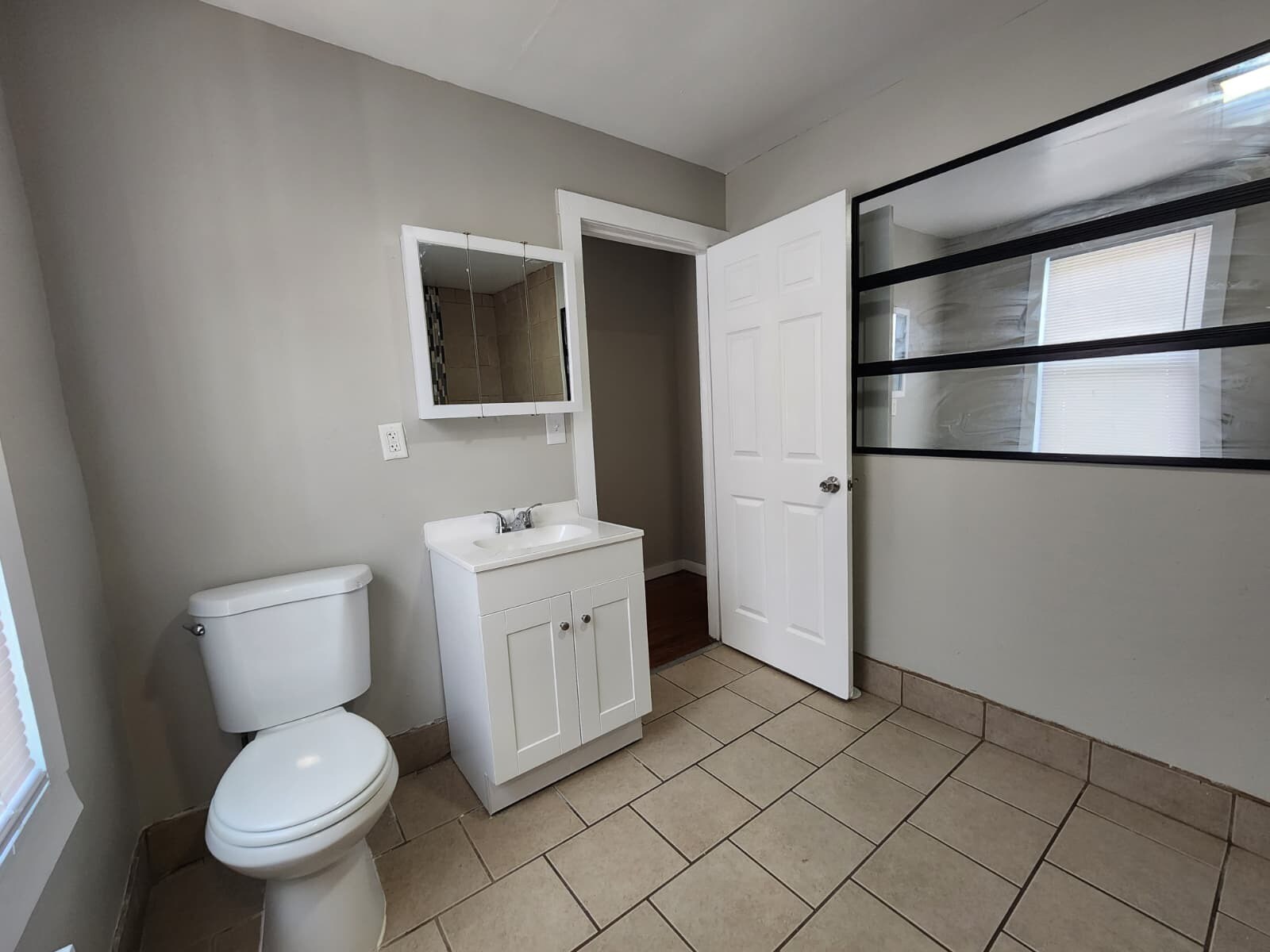 Building Photo - 317 Bassett St