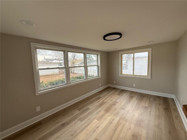 Building Photo - 7128 Yates St