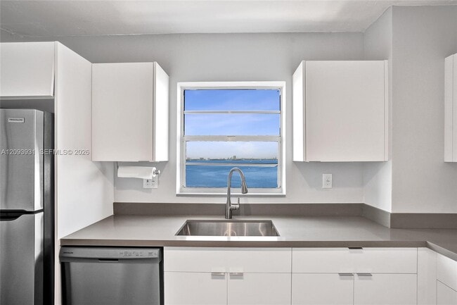 Building Photo - 1865 79th Street Causeway