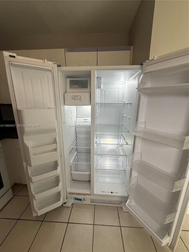 Building Photo - 1205 NW 7th Ave