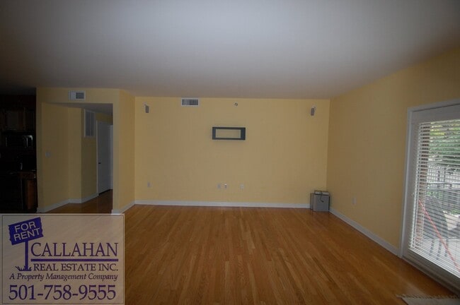 Building Photo - River Market 2 bedroom Condo