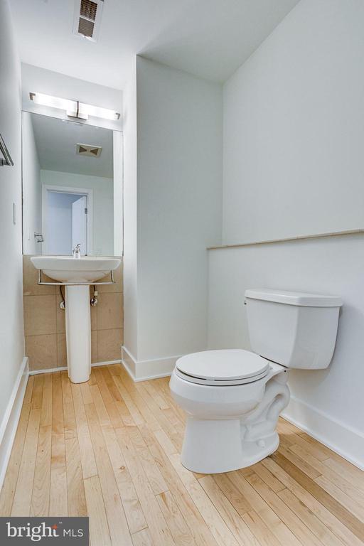 Building Photo - 1830 11th St NW