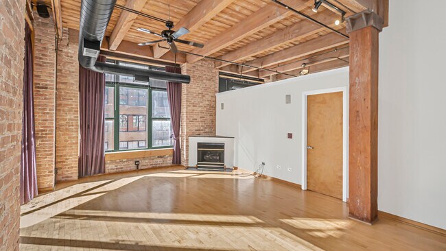 Building Photo - 701 W Jackson Blvd