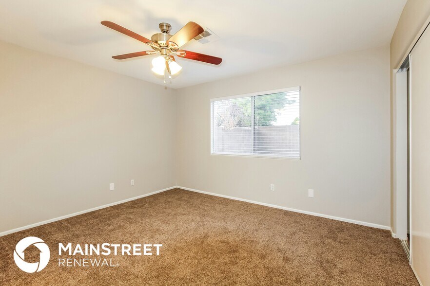 Building Photo - 2806 W Campo Bello Dr