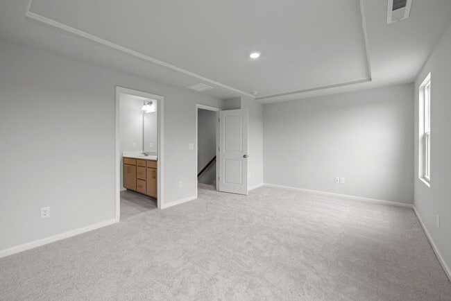 Building Photo - Gorgeous New Construction!  Updated Kitche...