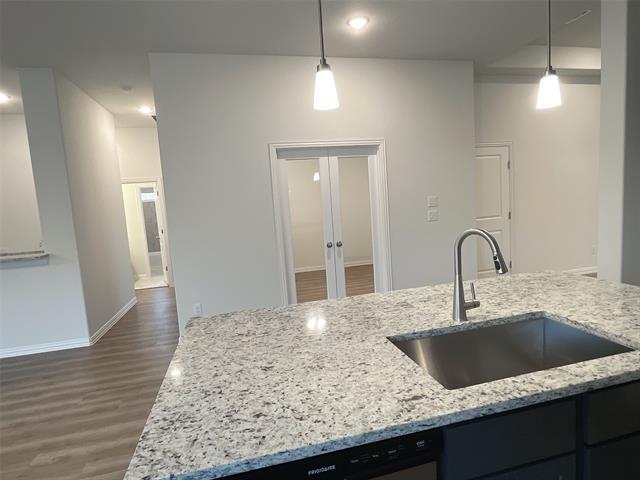 Building Photo - 513 Red Barn Dr