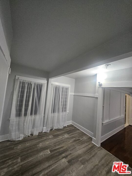 Building Photo - 2932 1/2 Normandie Ave